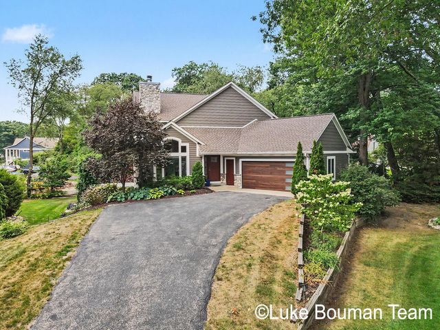 46 Counts Cove Court, Holland, MI 49424
