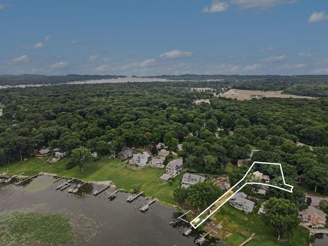 46 Counts Cove Court, Holland, MI 49424