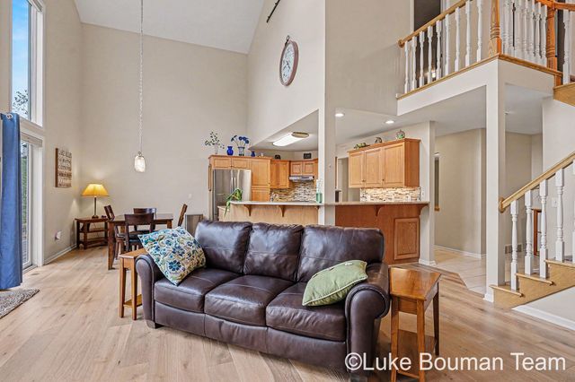 46 Counts Cove Court, Holland, MI 49424