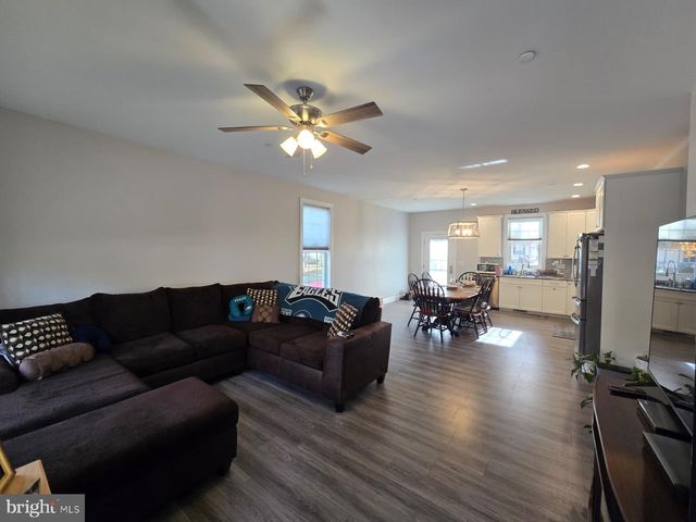 209 3RD ST, Crumpton, MD 21628