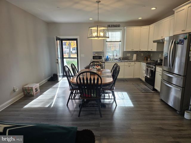 209 3RD ST, Crumpton, MD 21628