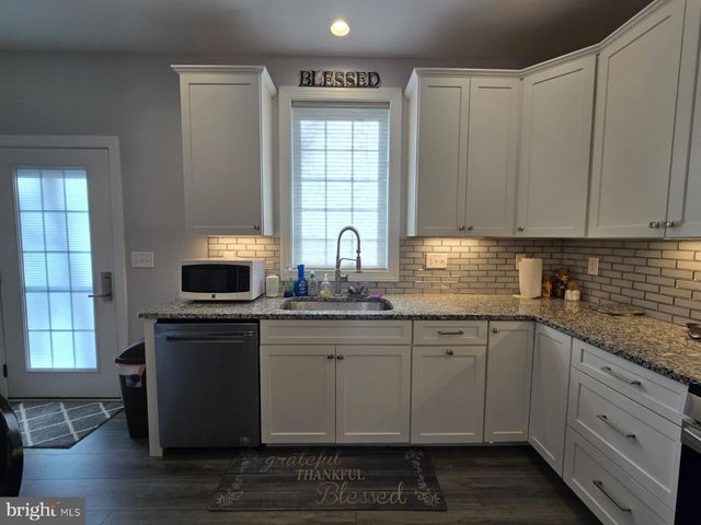 209 3RD ST, Crumpton, MD 21628