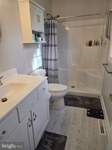 209 3RD ST, Crumpton, MD 21628