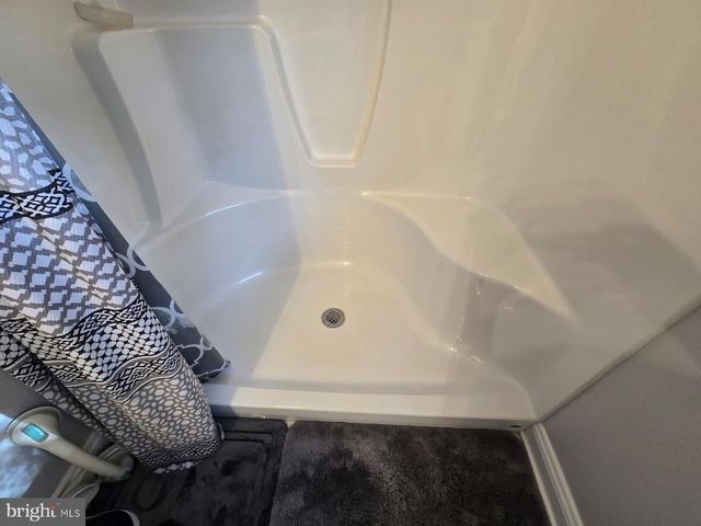 209 3RD ST, Crumpton, MD 21628