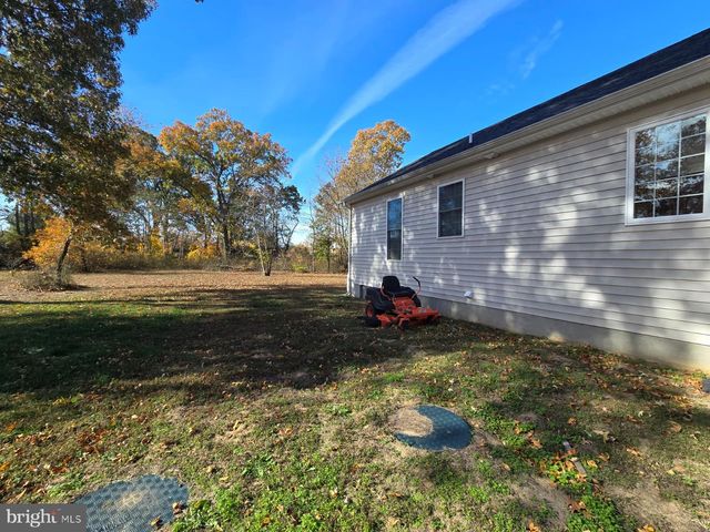 209 3RD ST, Crumpton, MD 21628