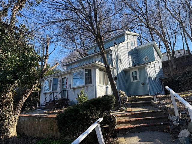 58 Lake St 58, Waltham, MA 02451