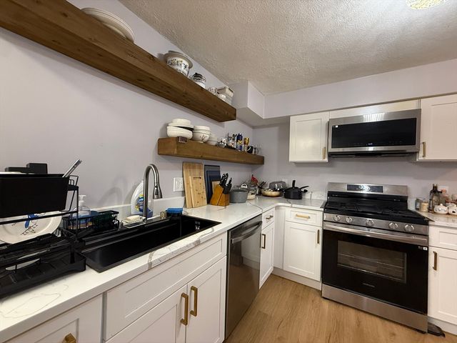 58 Lake St 58, Waltham, MA 02451