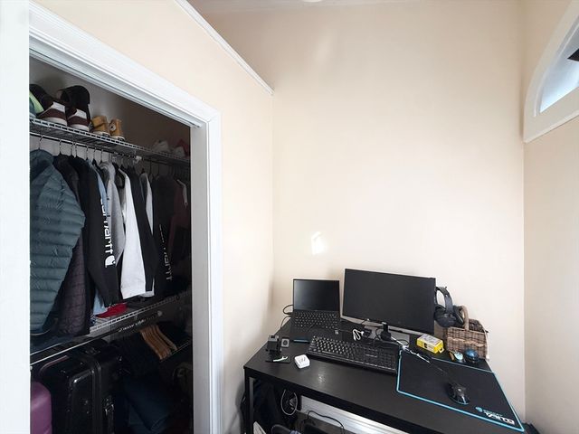 58 Lake St 58, Waltham, MA 02451