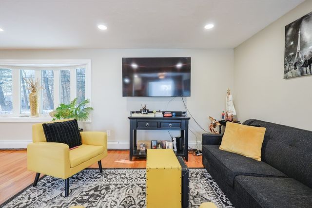 158 Chester Street, Worcester, MA 01605