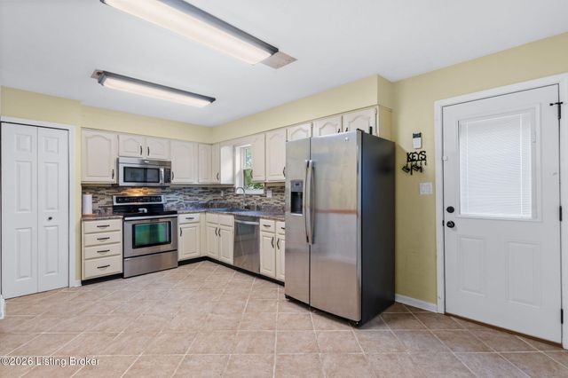 8801 Mc Kenna Way, Louisville, KY 40291