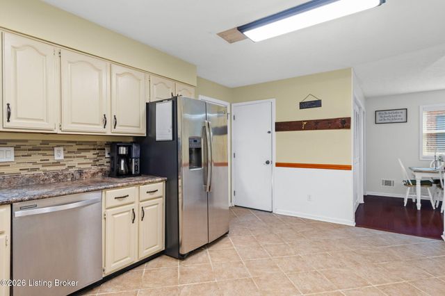 8801 Mc Kenna Way, Louisville, KY 40291
