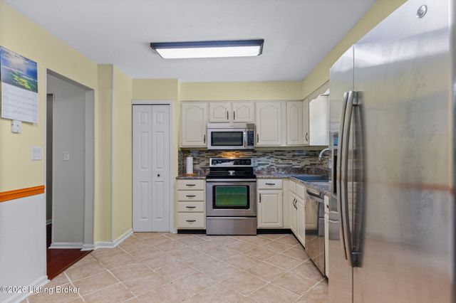 8801 Mc Kenna Way, Louisville, KY 40291
