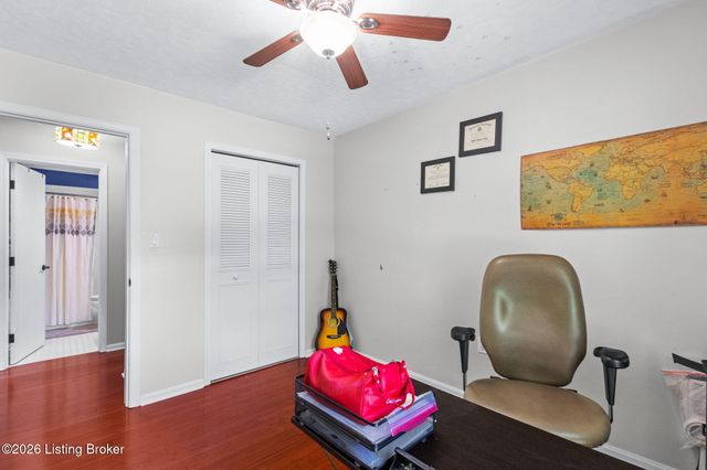8801 Mc Kenna Way, Louisville, KY 40291