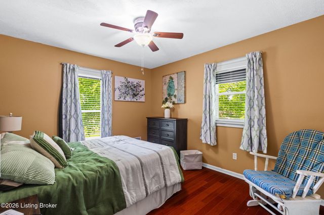 8801 Mc Kenna Way, Louisville, KY 40291