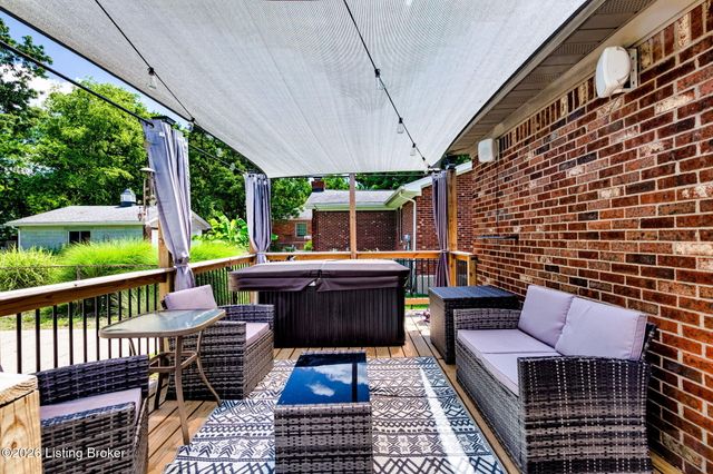 8801 Mc Kenna Way, Louisville, KY 40291