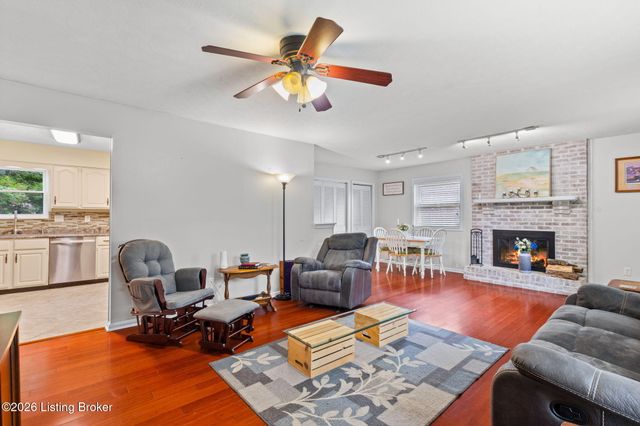 8801 Mc Kenna Way, Louisville, KY 40291