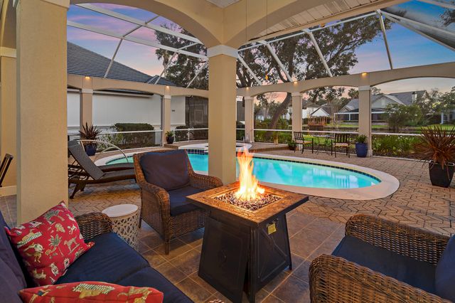 463 Captains Circle, Destin, FL 32541