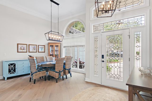 463 Captains Circle, Destin, FL 32541