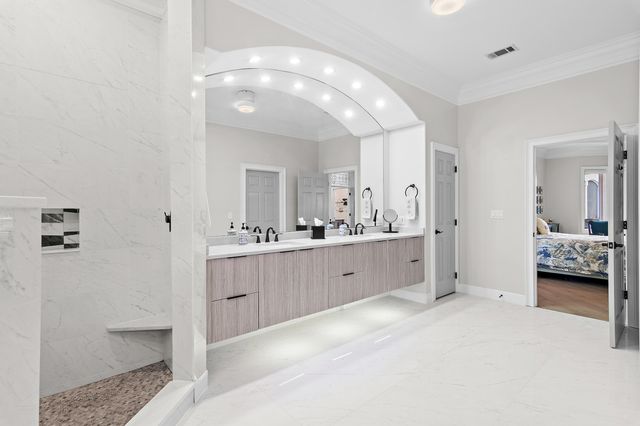 463 Captains Circle, Destin, FL 32541