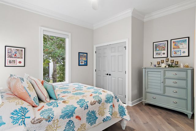 463 Captains Circle, Destin, FL 32541