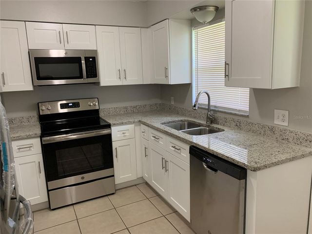 51 6TH STREET, St Cloud, FL 34769