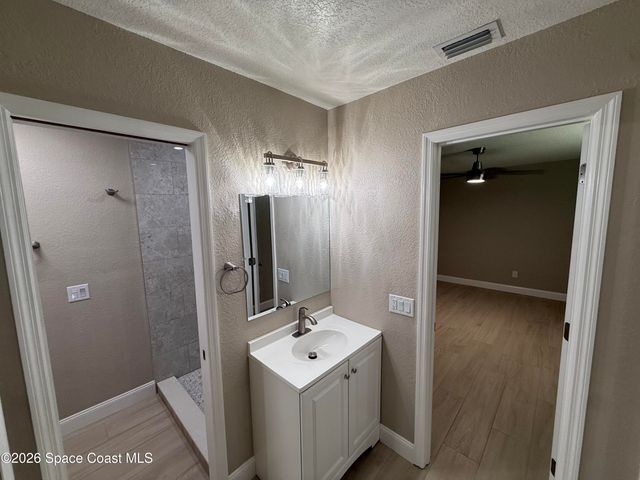 1205 Hegira Street NW, Palm Bay, FL 32907