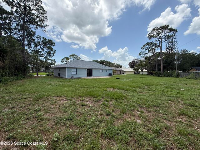 1205 Hegira Street NW, Palm Bay, FL 32907