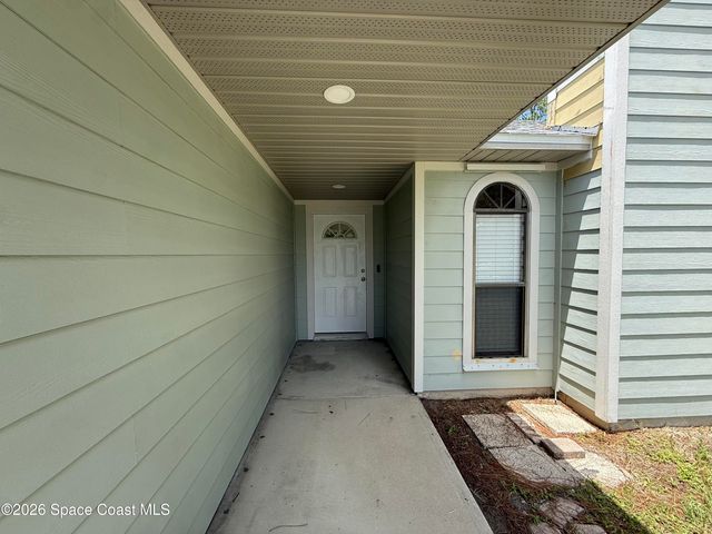 1205 Hegira Street NW, Palm Bay, FL 32907