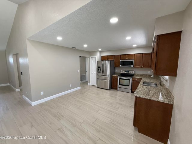 1205 Hegira Street NW, Palm Bay, FL 32907