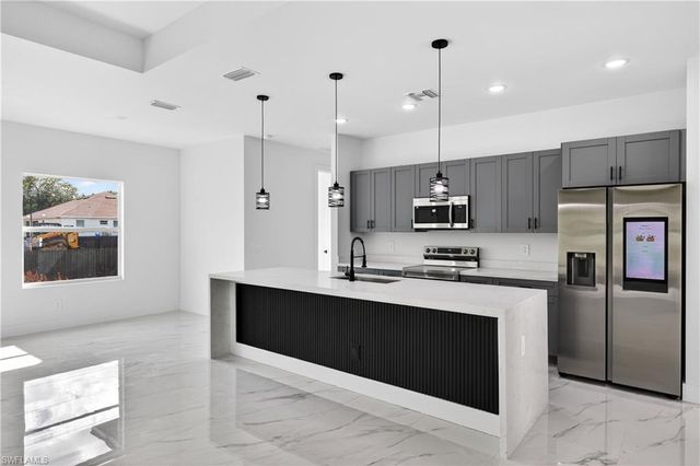 370 Butler AVE S, Lehigh Acres, FL 33974