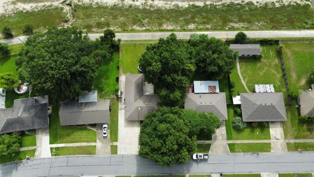 9744 Mint Dr, Baton Rouge, LA 70809