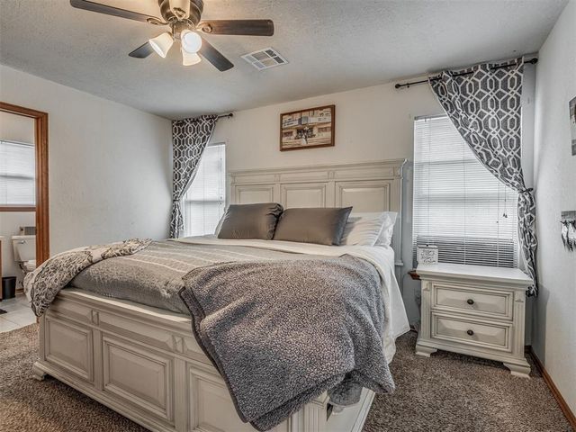 1928 Parkside Drive, Moore, OK 73160