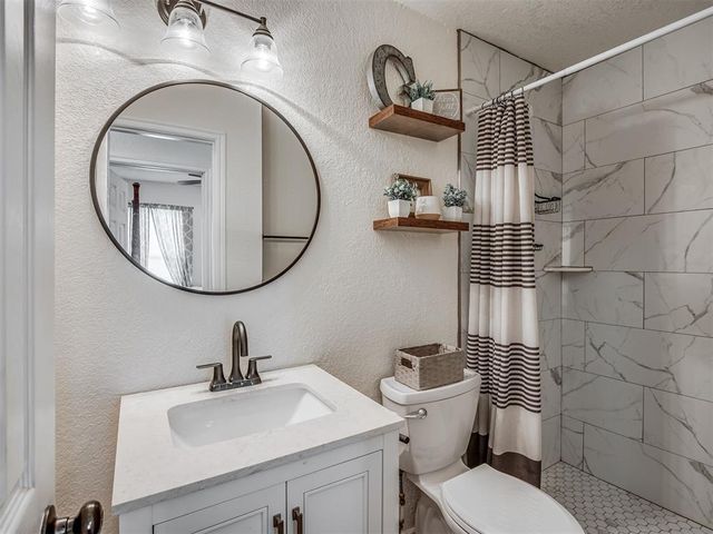 1928 Parkside Drive, Moore, OK 73160