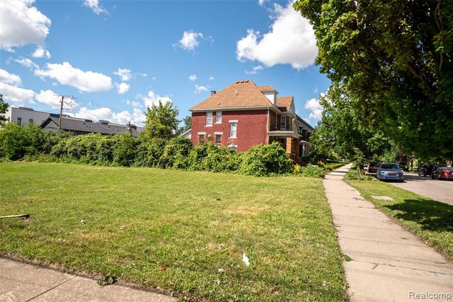 1601 Leverette Street, Detroit, MI 48216