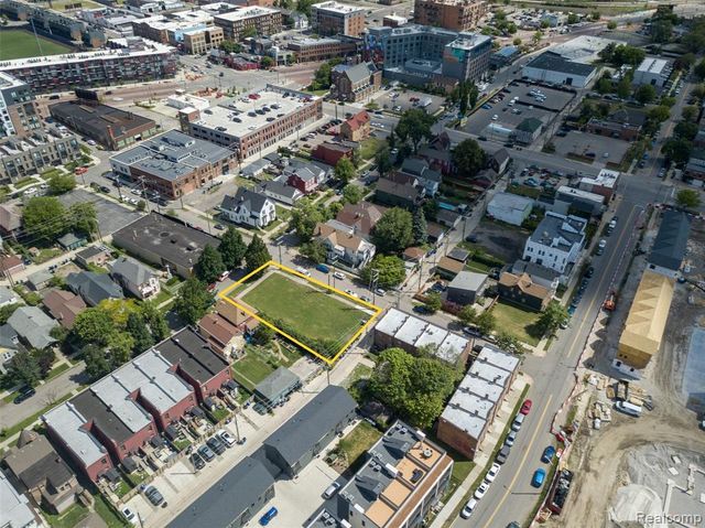 1601 Leverette Street, Detroit, MI 48216