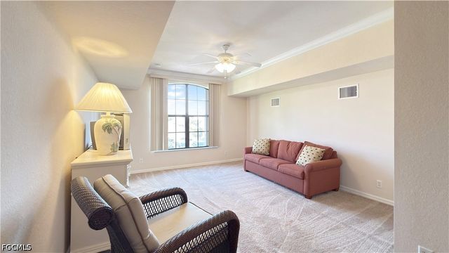 205 SW 42nd ST, Cape Coral, FL 33914