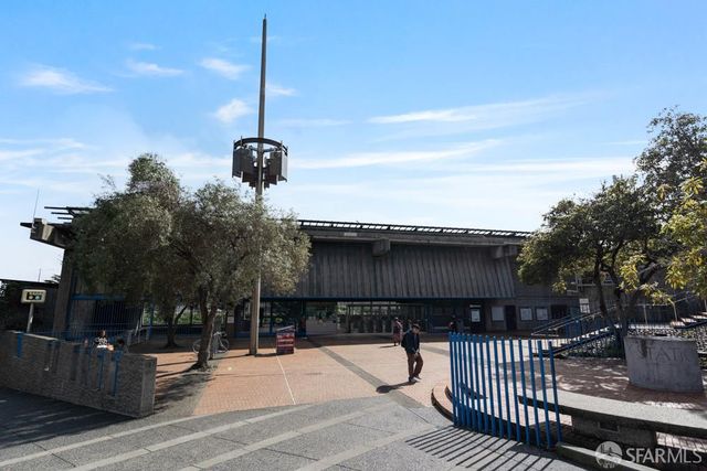 29 Cuvier Street, San Francisco, CA 94112