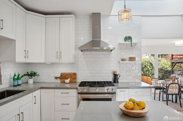 29 Cuvier Street, San Francisco, CA 94112