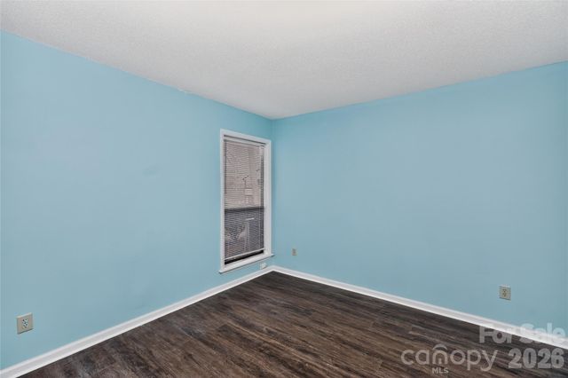 7302 Winery Lane, Charlotte, NC 28227