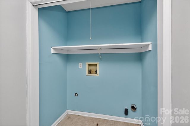 7302 Winery Lane, Charlotte, NC 28227