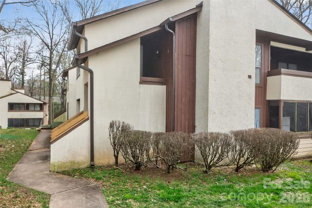 7302 Winery Lane, Charlotte, NC 28227