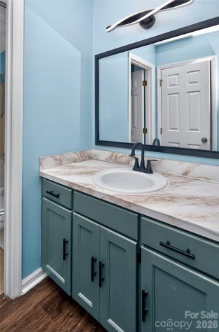 7302 Winery Lane, Charlotte, NC 28227