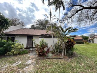 1540 NW 98th Terrace, Pembroke Pines, FL 33024