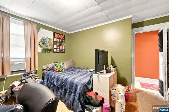 60 Martin Road, Verona, NJ 07044