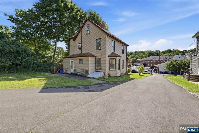 60 Martin Road, Verona, NJ 07044