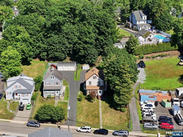 60 Martin Road, Verona, NJ 07044