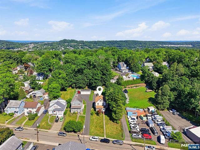 60 Martin Road, Verona, NJ 07044
