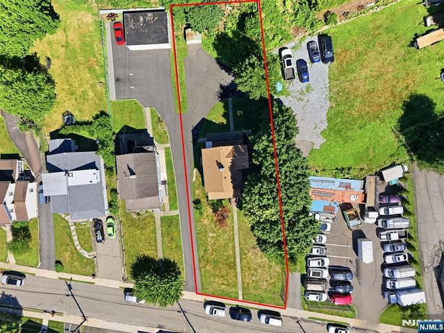 60 Martin Road, Verona, NJ 07044