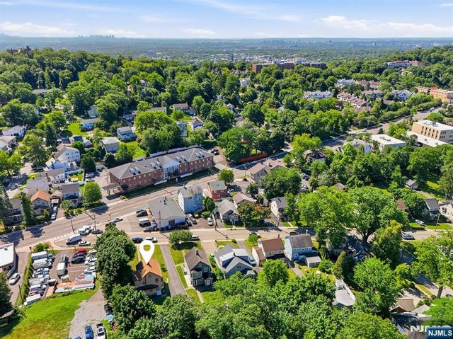 60 Martin Road, Verona, NJ 07044