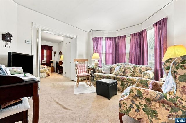 60 Martin Road, Verona, NJ 07044